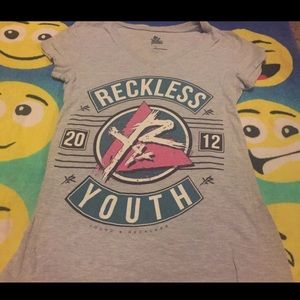 Young and reckless Shirt Size Small womens vneck